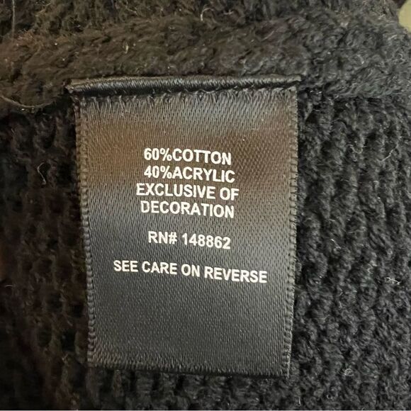 Torrid Drop Shoulder Turtle Neck Sweater Leopard Lips Black, Size 3/4 - Picture 9 of 12